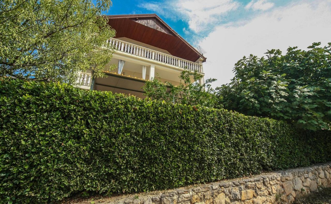 Apartments Mond Gornji Karin Luaran gambar
