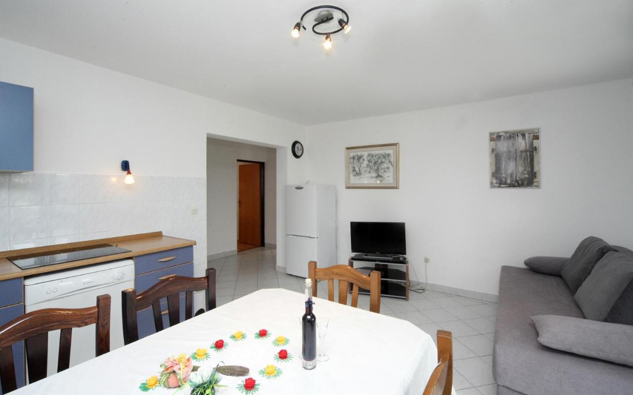 Apartments Mond Gornji Karin Luaran gambar
