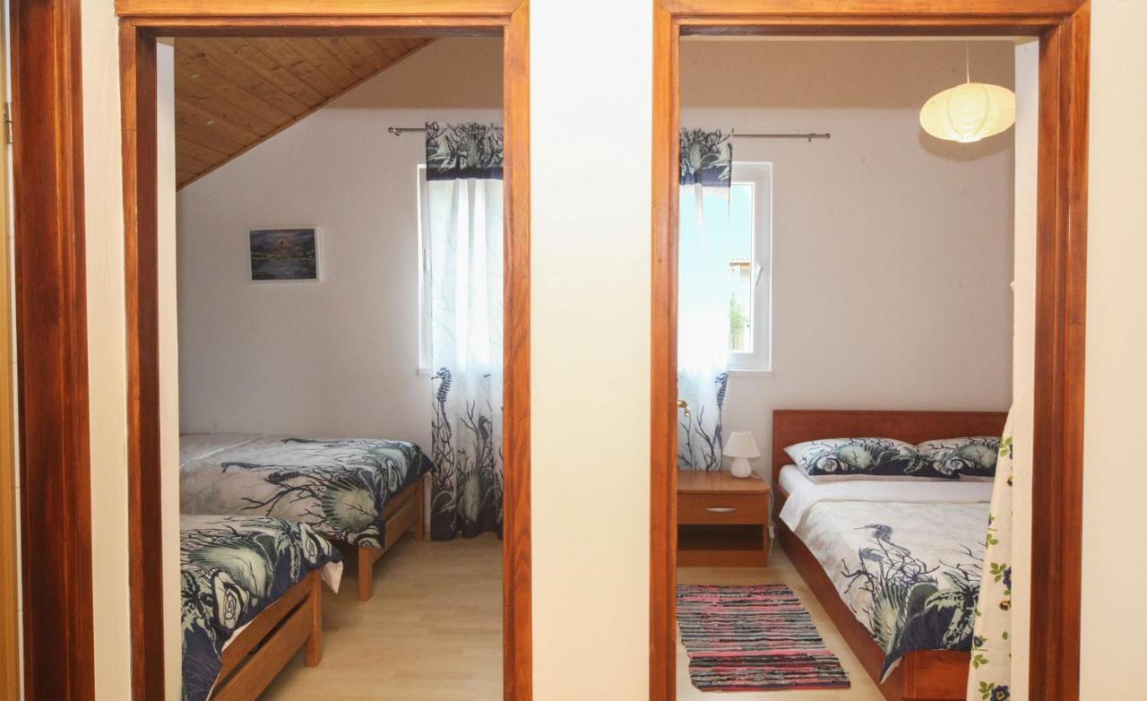 Apartments Mond Gornji Karin Luaran gambar